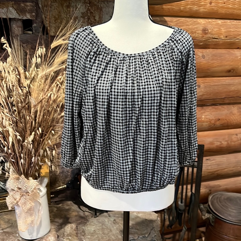 💚 EUC - Michael Kira Black and White Check Pleasant Top